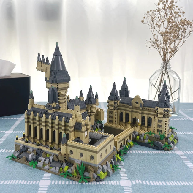 Building Blocks Hogwarts School Castle Set Main Image